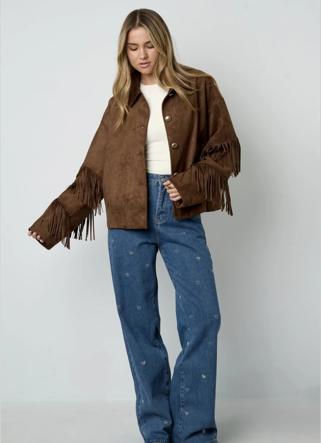 Suede-look Jacket with Fringes – donkerbruin oversized dames jasje van zachte suède-look stof met franjes