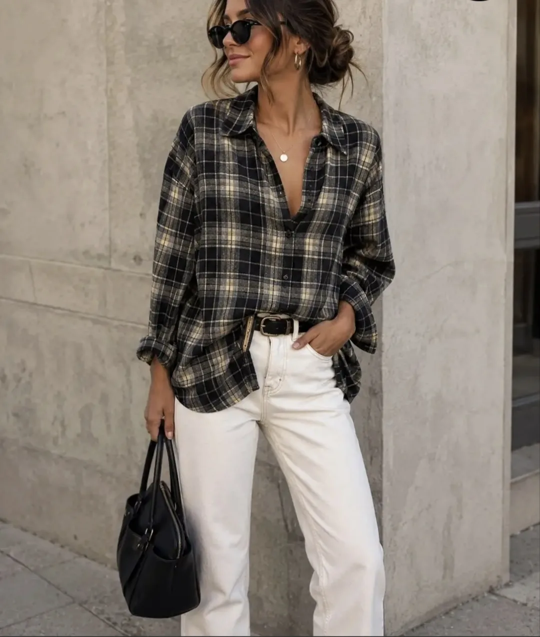 Zwarte oversized ruitblouse met New York-details in imitatie suède – By Jeanny